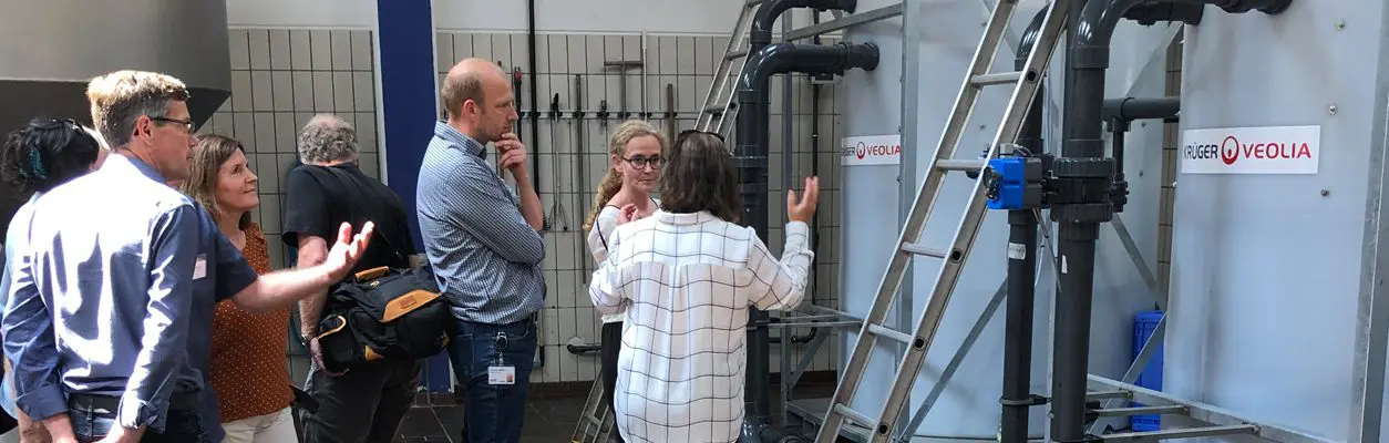 Vand på unikt pilotanlæg til biologisk fjernelse af medicinrester i spildevand